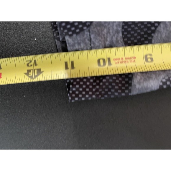 Iron Co  Belted Stretch Performance Hybrid Cargo Shorts  Gray  Camo  Size 38 - Picture 5 of 7